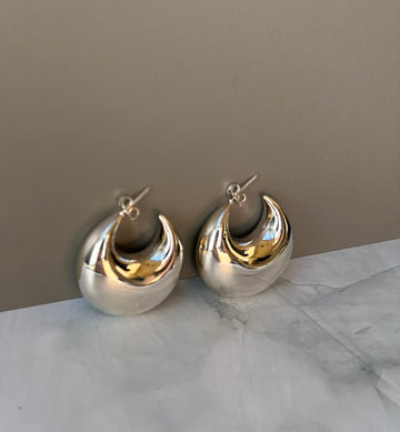 PUFFY HOOP silver earrings