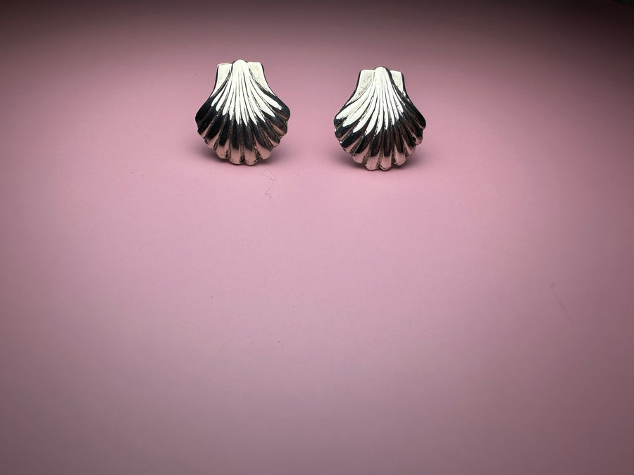 SHELL silver earrings