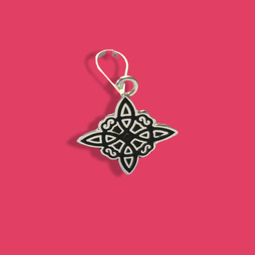 STERLING SILVER Witches knot pendant