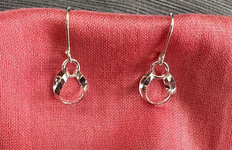BUBBLE LINK dangling silver earrings