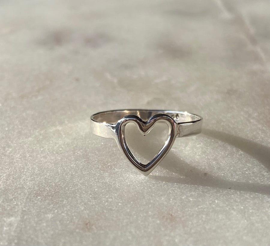 Heart silver ring