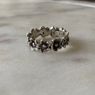Blooming Flowers silver ring