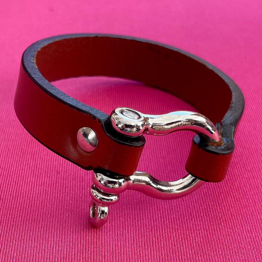 Leather bracelet