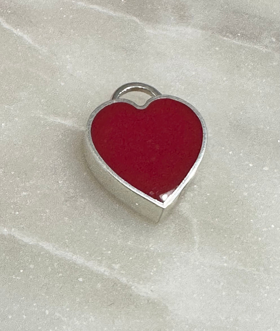 QUEEN OF HEARTS resin and silver charm