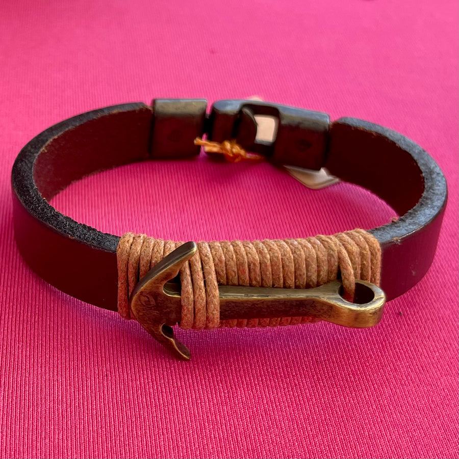 Leather bracelet